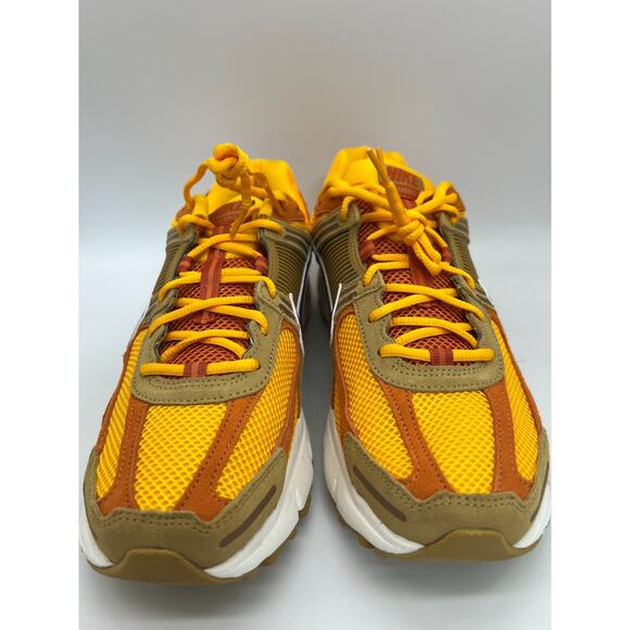 Nike Zoom Vomero 5 University Gold Viotech Shoes HF1553-702 Men’s Size 11 main image 4